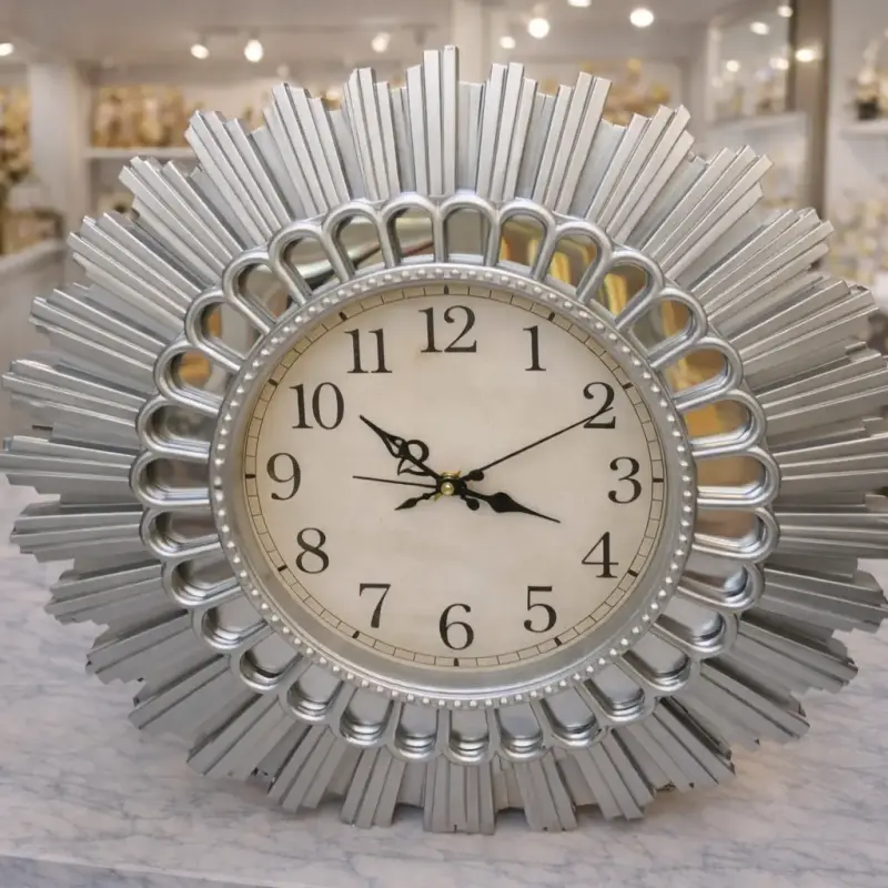 Horloge murale décorative effet soleil argenté – Design élégant pour décoration intérieure