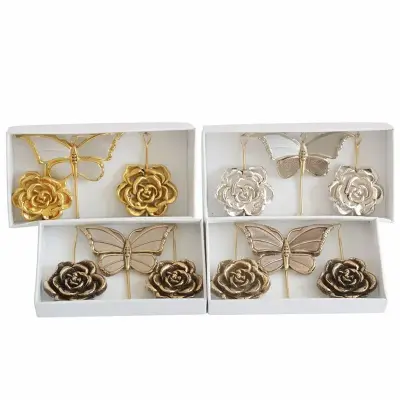 Patère murale décorative avec papillon et roses métalliques dorées