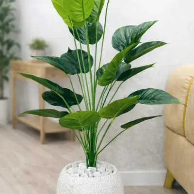 Plante artificielle décorative feuillage large vert en pot design – hauteur 1,15 m