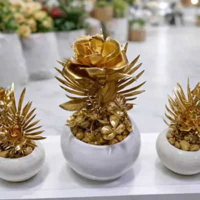 Plantes décoratives artificielles dorées en pots design – Style moderne