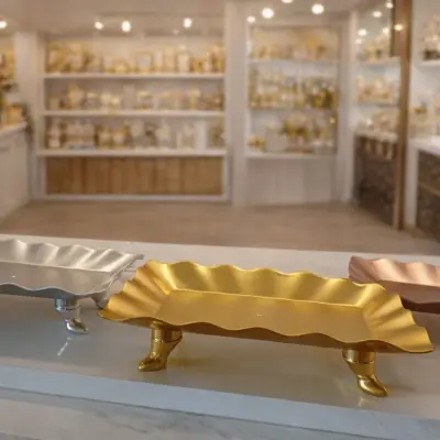 Plateau de présentation en métal décoratif – Présentoir élégant pour gâteaux et desserts