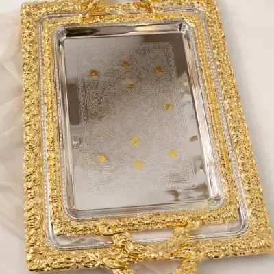 Plateau de service rectangulaire doré avec miroir et motifs orientaux