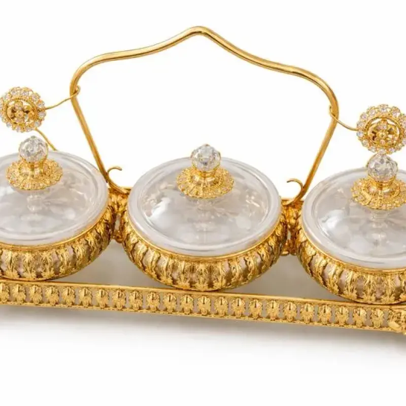 Plateau décoratif doré avec 3 bonbonnières en verre et couvercles