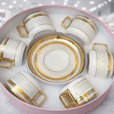 Service à café blanc et doré premium – design moderne et finition élégante