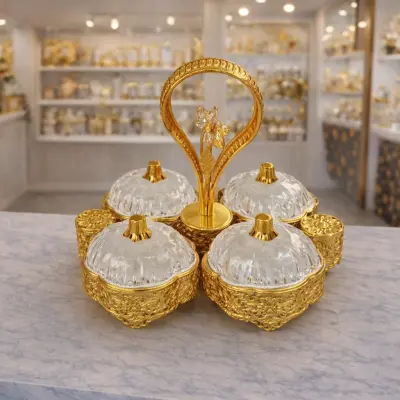 Service de présentation doré avec coupelles en verre et support élégant – Idéal pour table et réception