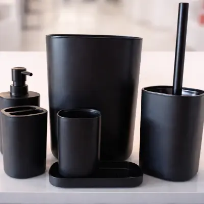 Set d’accessoires de salle de bain noir-blanc-girs mat design minimaliste