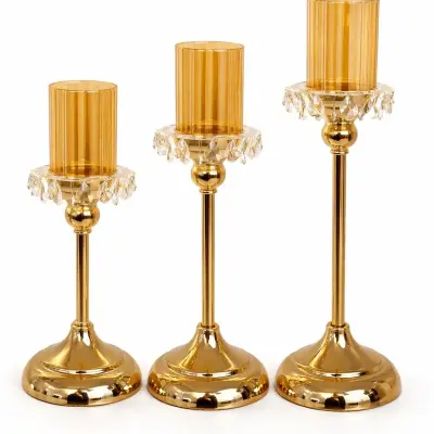 Set de 3 bougeoirs décoratifs en métal doré avec coupelle en verre